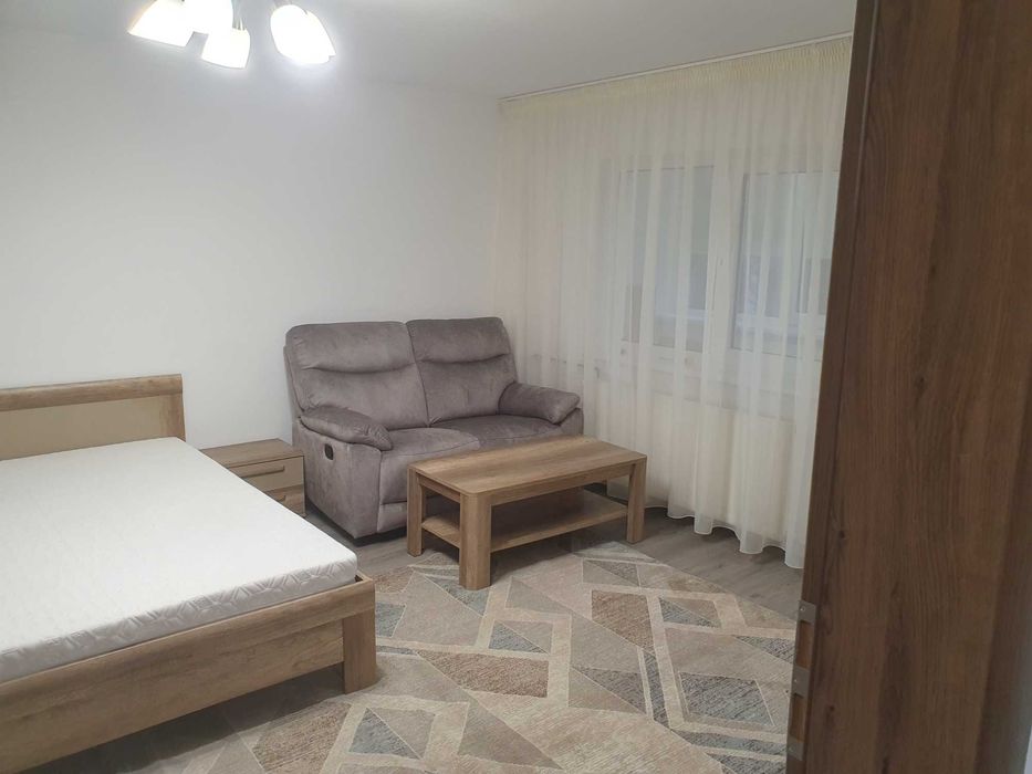 Închiriez garsonieră Piața Alba Iulia Decebal adiacent Paunescu-Paltin