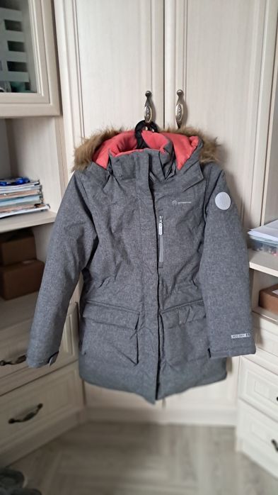 Продам куртку женскую