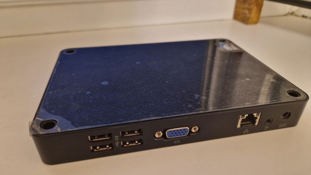 Микро-компьютер с Intel Atom и Windows XP