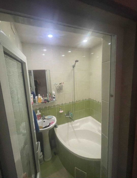 вогзал худудида 4 хоналик квартира сотувда