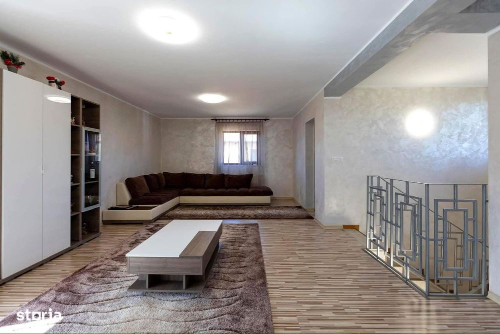 Casa P+E+M finisata, Hemeius