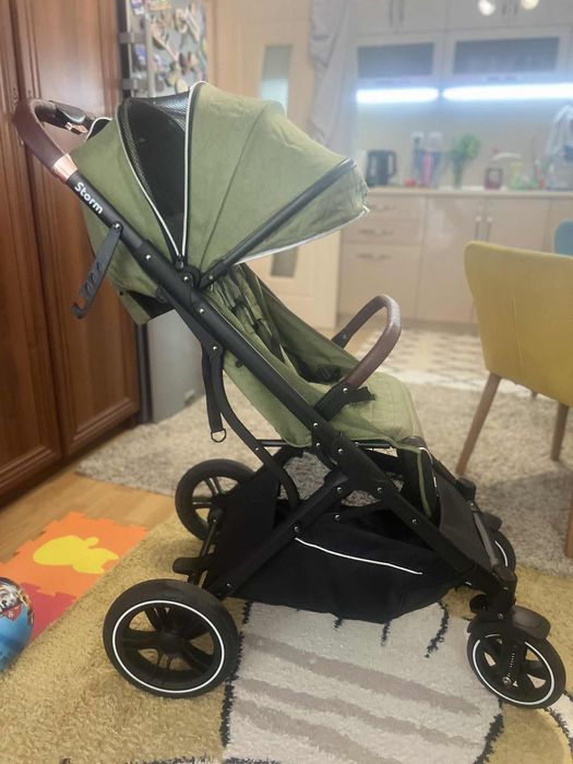 Lorreli Storm лятна количка