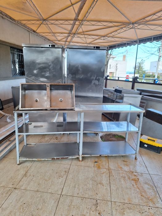 Frigider profesional inox cu una si doua usi Masa rece Ghiuveta dubla spalator Masa inox  reclama led Vitrină calda  Vitrină rece Cuțit electric