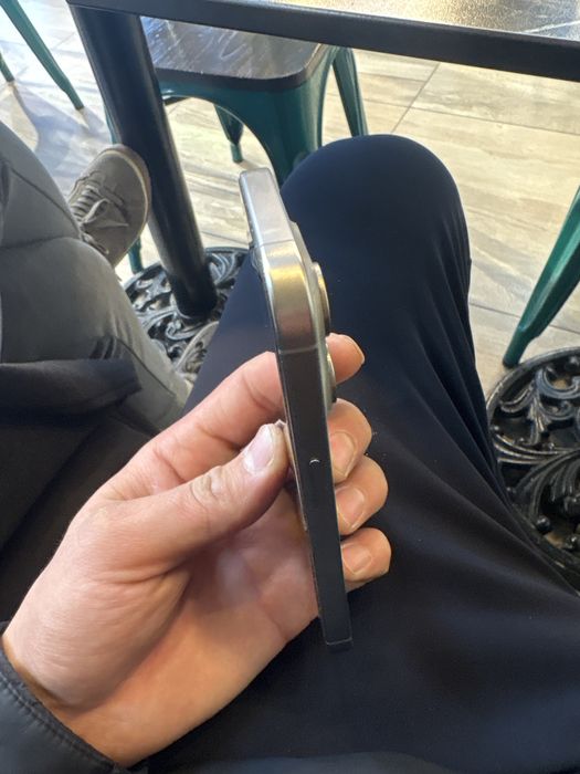 iPhone 15 pro с гарантией