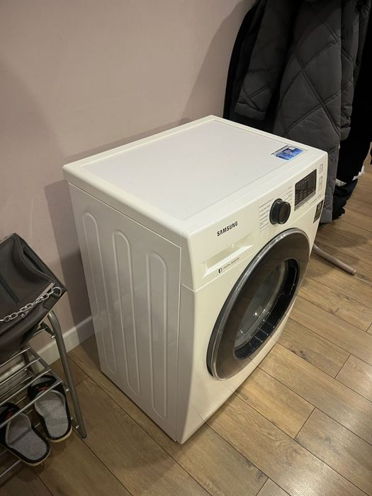 Продам стиральную машину