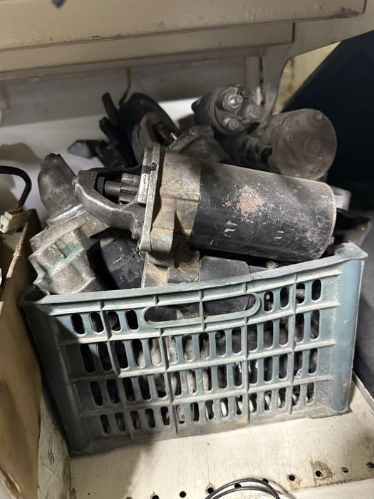 Продам привозные запчасти на бмв е39