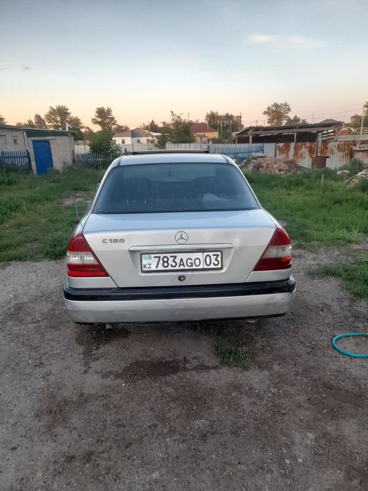 Продам мерсадес 180