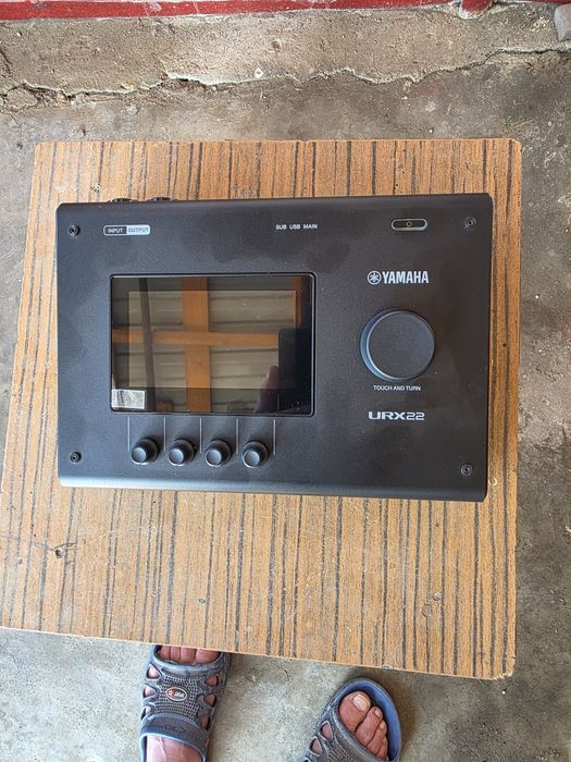 Vand interfata Yamaha Urx 22