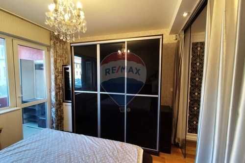 Продава се Тристаен апартамент в София, Център - 88 кв.м за 9 €/кв.м - Снимка #18