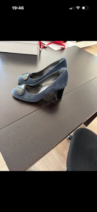 Pantofi cu toc marimea 37