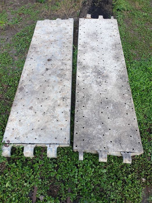 Podine cu trapă si scară două bucăți