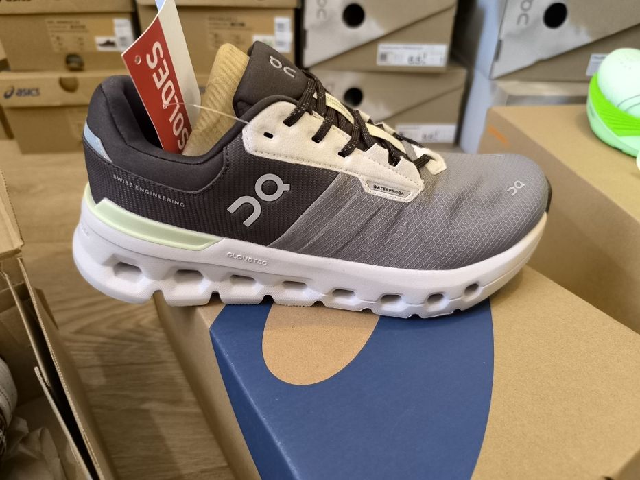 ON Cloudrunner 2 Waterproof, оригинални дамски спортни  обувки Нови