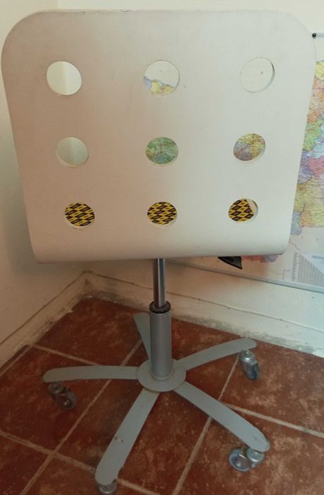 Офис работен стол