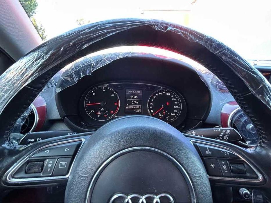 AUDI A1 2012 — imagine 14