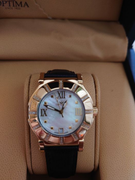 Ceas Optima quartz placat cu aur și diamante