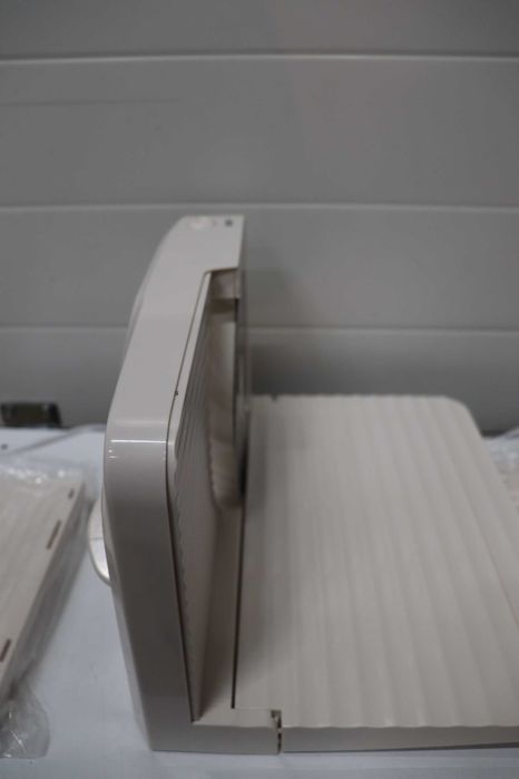 Електрическа домашна резачка YASHE 180W с назъбено острие 17 см