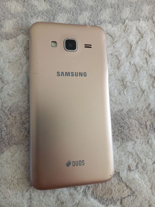 Телефон б/у на запчасти 4шт