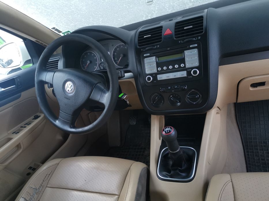 Volkswagen Jetta 2.5 На Части!!!