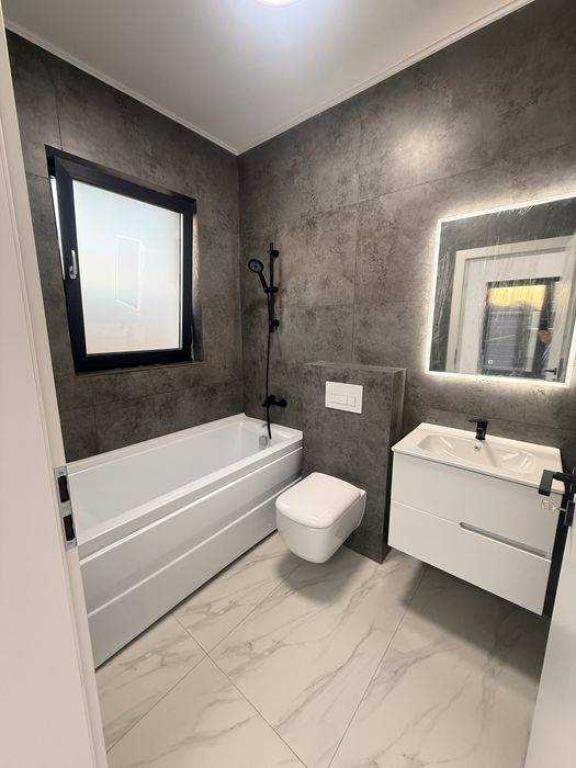 Casa  in comuna Berceni , str. Miorita 4 camere , 2 bai