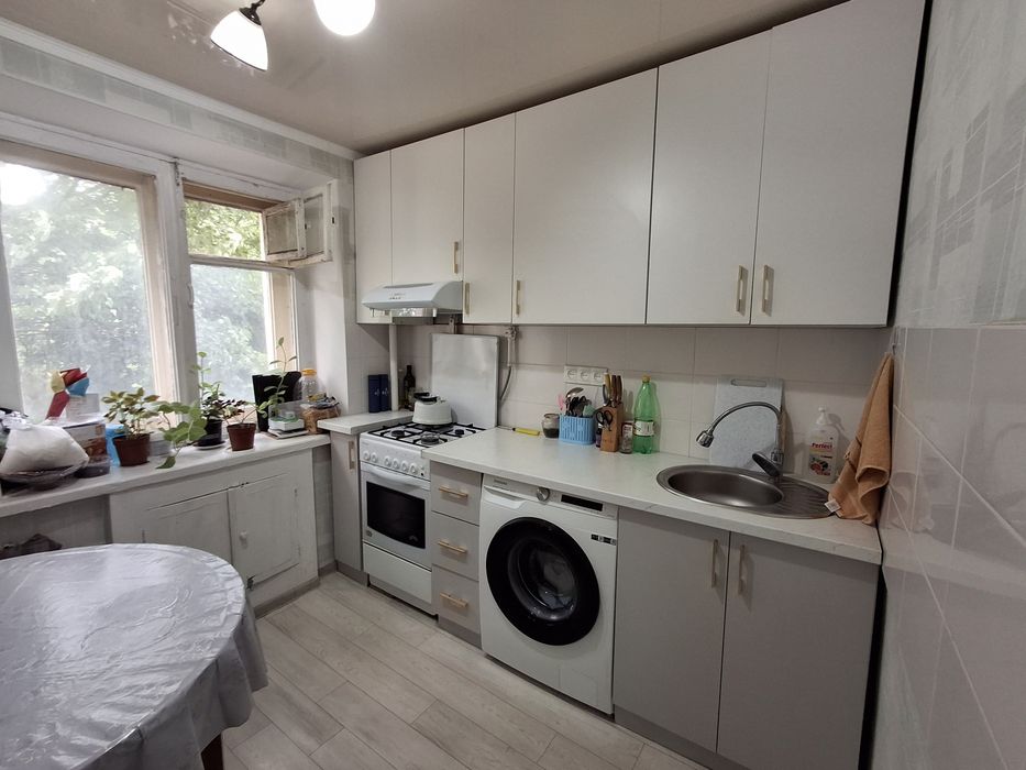 Продам 3 комнатную квартиру
