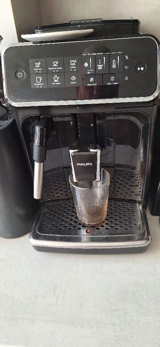 Кафемашина      .