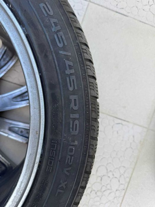 245 45 19 Зимни гуми NOKIAN