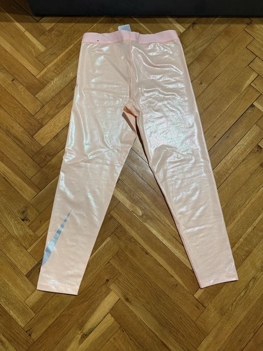 Клин на nike размер л