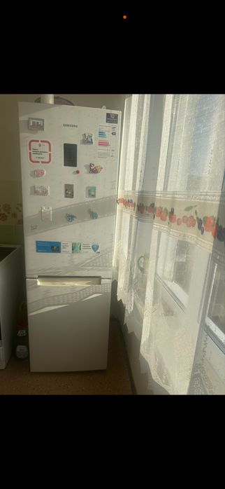 Продам холодильник