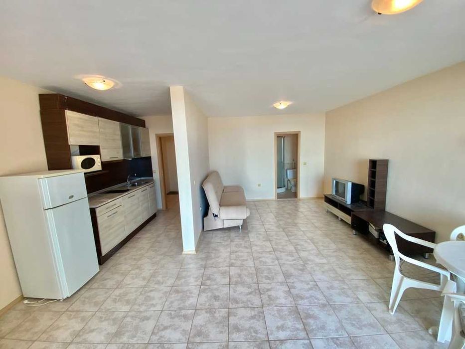 Продава се Двустаен апартамент в к.к. Слънчев бряг - 75 кв.м за 1760 €/кв.м - Снимка #3