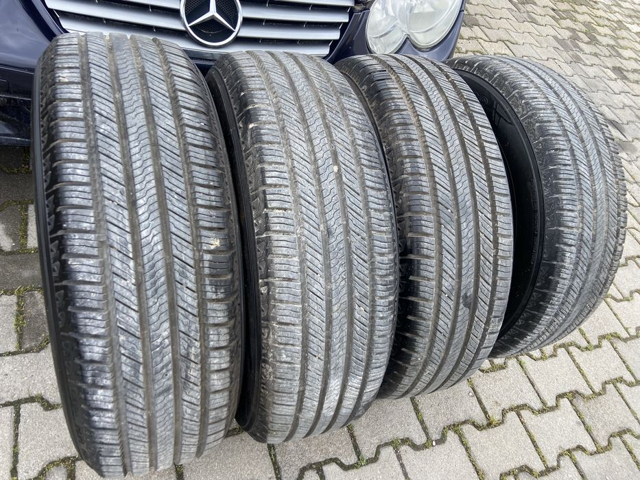 225/65/18 YOKOHAMA SUV 8мм Грайфер Почети Нови