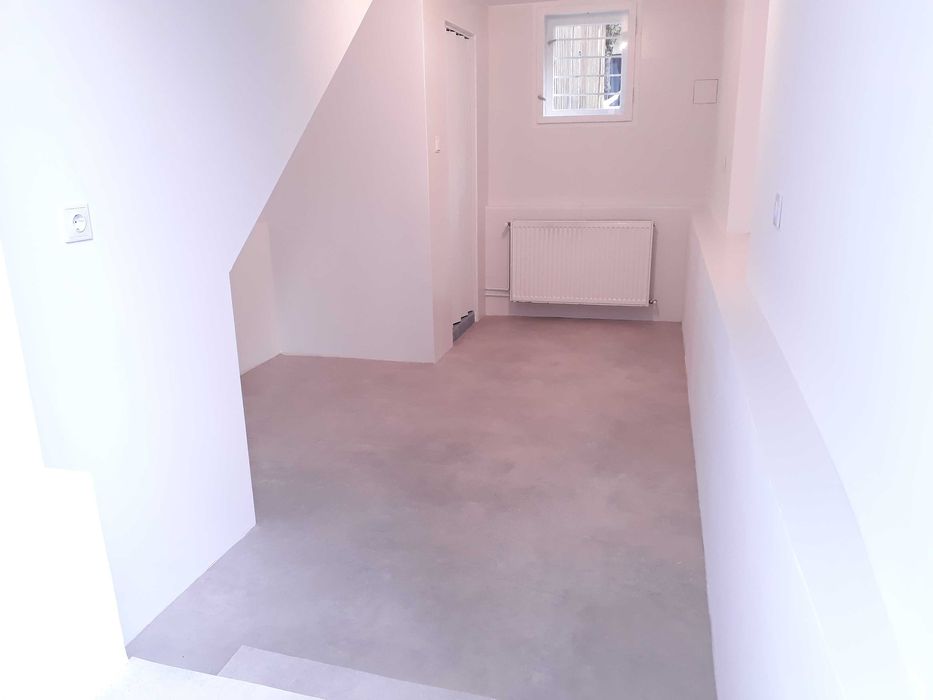 PF ofer mic spatiu pt. inchiriere in centru  P-ta Unirii ultracentral