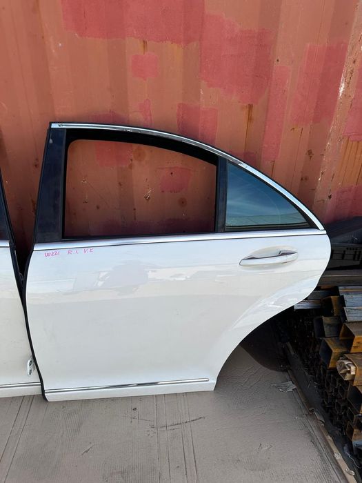 Двери Mercedes benz w221