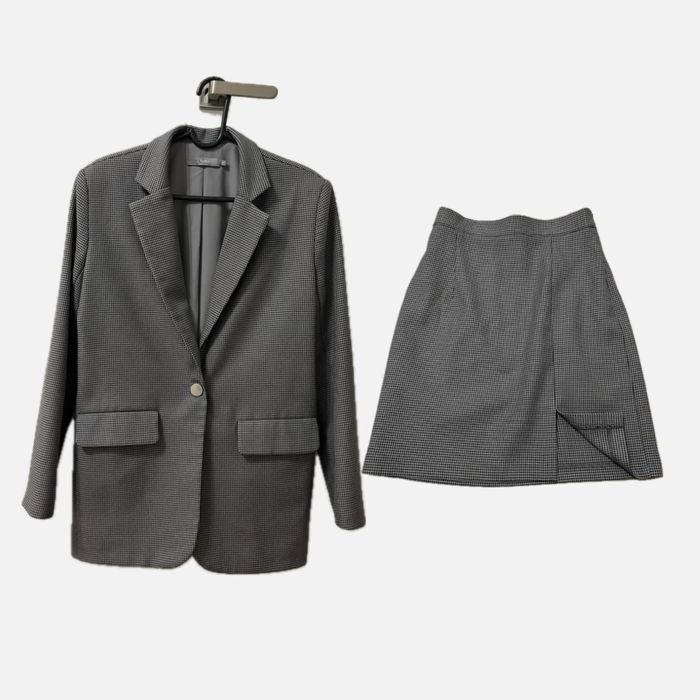 Пиджак с юбкой от Lichi