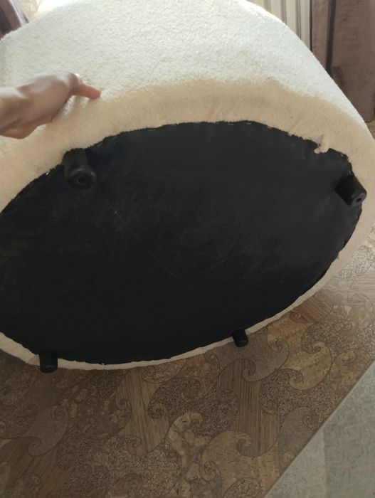 Продам пуфик новый