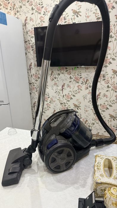 Продам пылесос!!