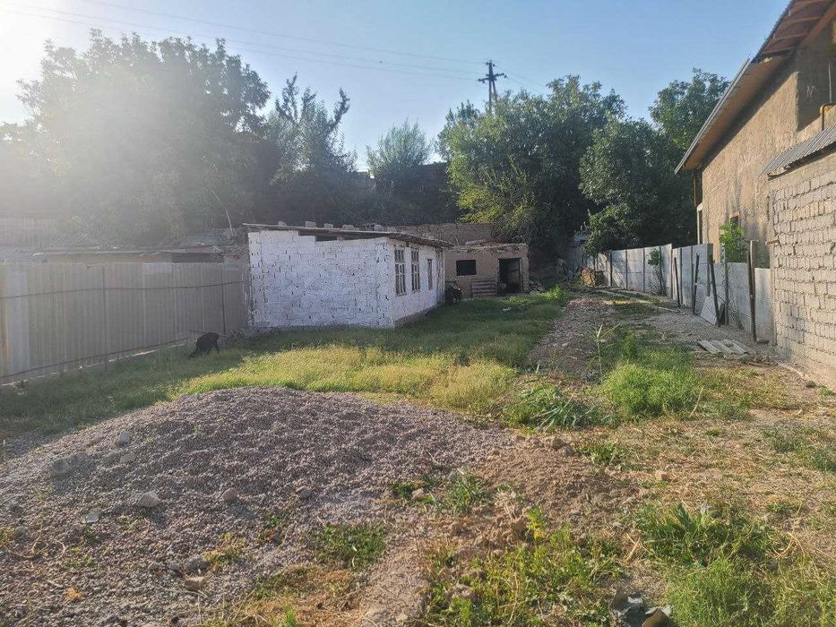 Продаются 2 участка земли: 3.5 и 4.5 соток