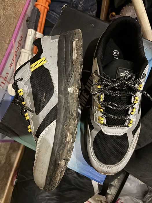 Кроссовки на весну