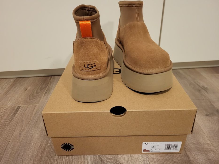 UGG noi, din piele naturala