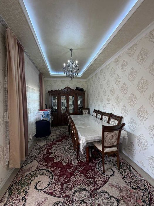 Юнусобод Авлийо Ота  3,6 сотик Яшаш учун курилган ховли Сотилади.