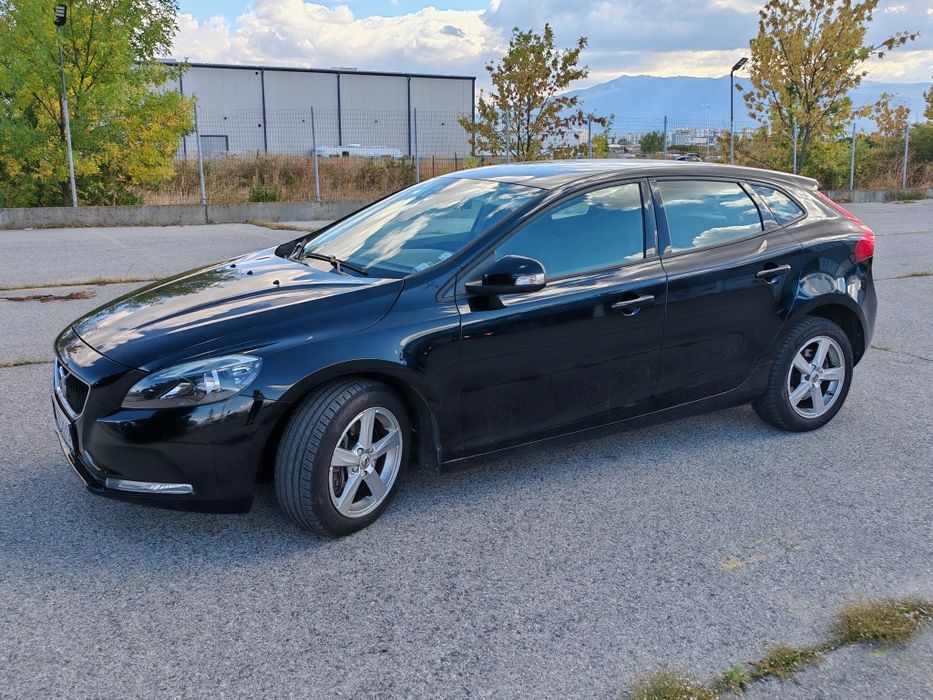 2017г Volvo V40 Автоматик 120кс