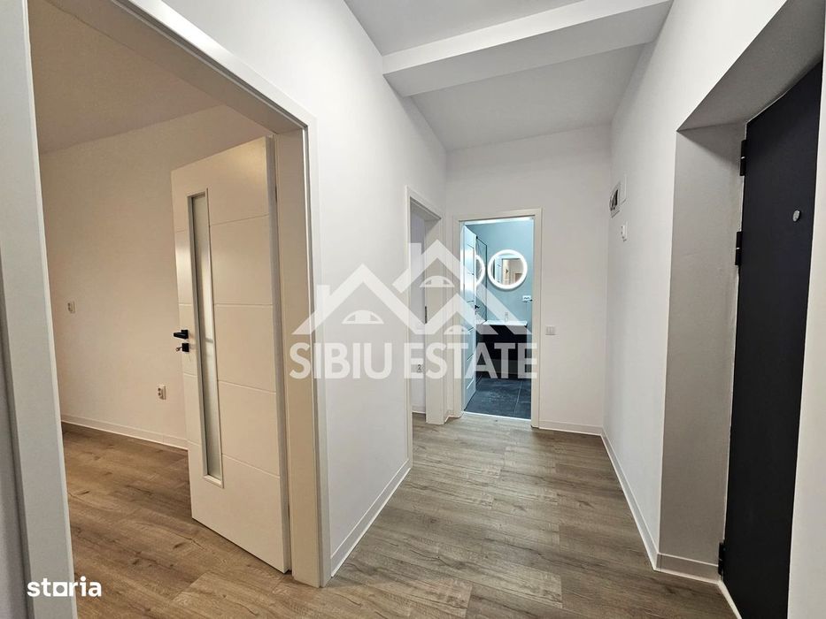 Apartament 2 camere decomandat, 2 parcari