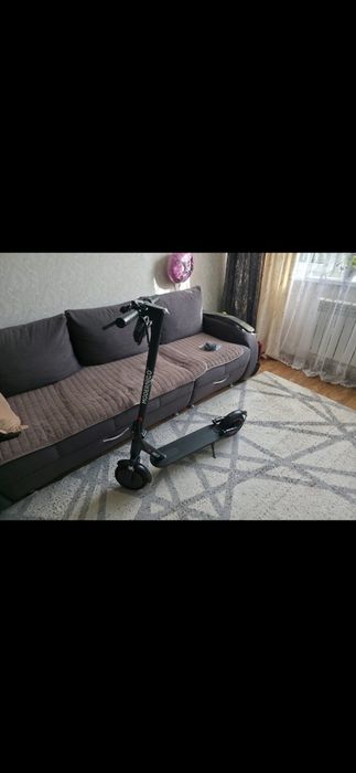 Продам новый электро самокат.