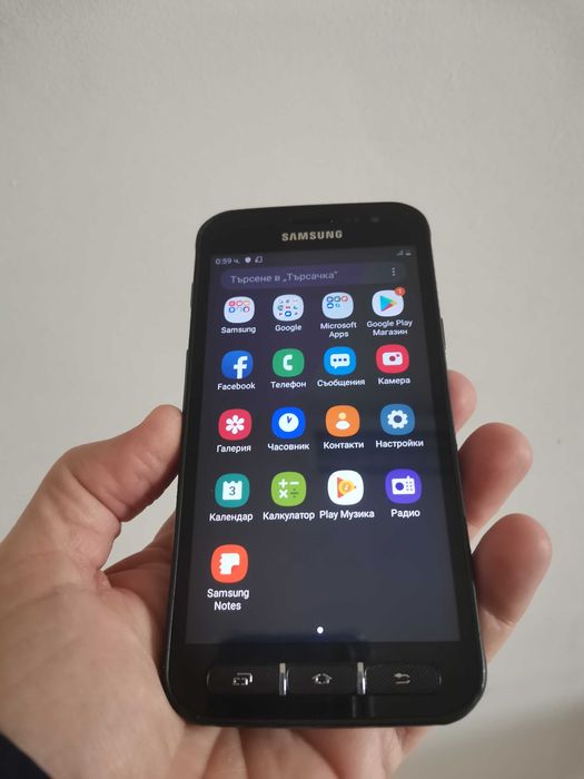 Влаго, прахово и удароустойчив Samsung Xcover 4