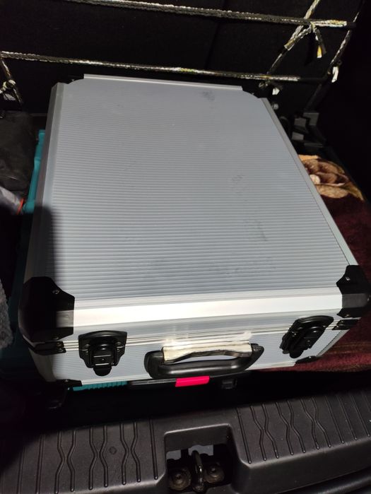 Набор инструментов универсальный