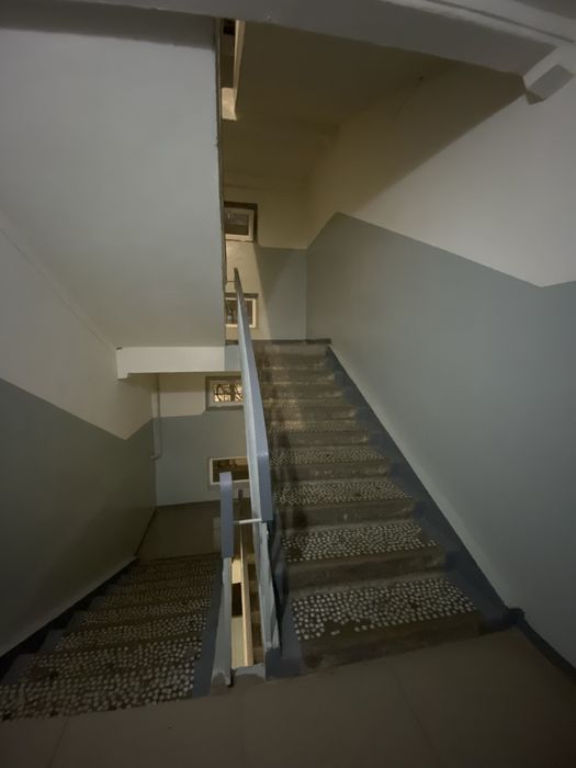 Бостандық ауданында 4 бөлмелі пәтер сатылады