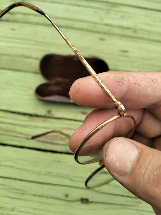 Позлатени очила стари