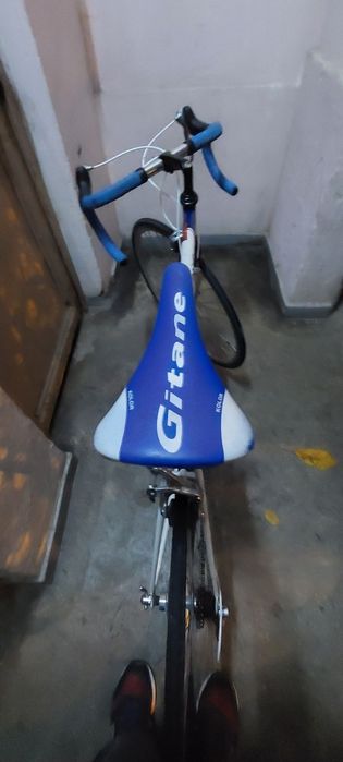 Vând bicicleta cursiera Gitane