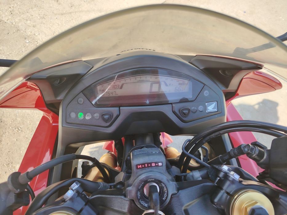 Vând Honda CBR 600 F ( MODEL FĂRĂ ABS)