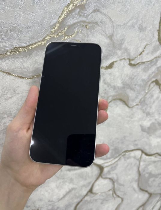 Iphone 12 pro max sotiladi srochno narxi 320$ taqalgani