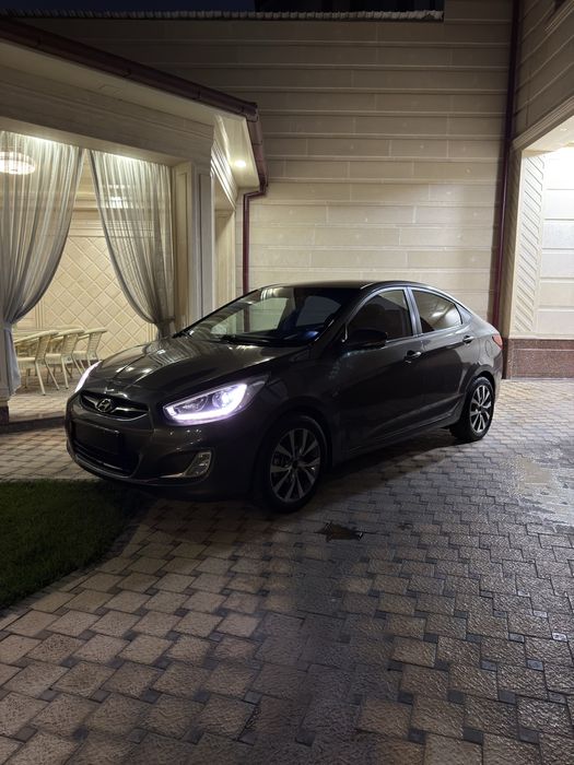 Hyundai accent 2013